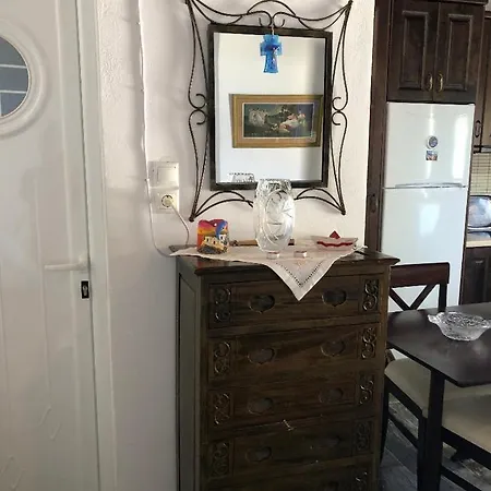 ένα όμορφο σπίτι μπροστά στην παραλία Feriehus *